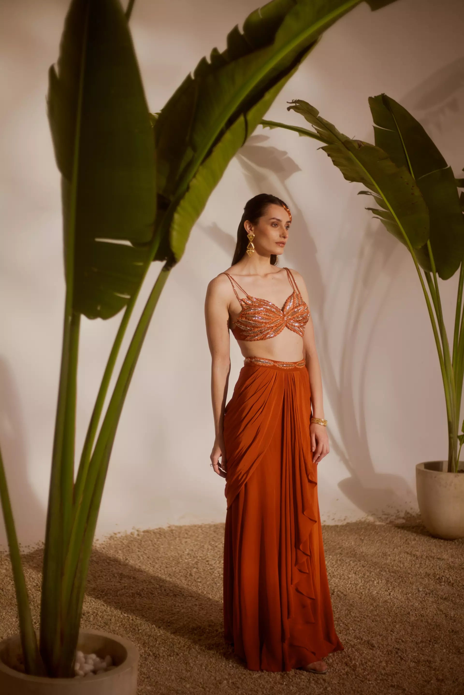 SILKY BINDRA - Skirt Set