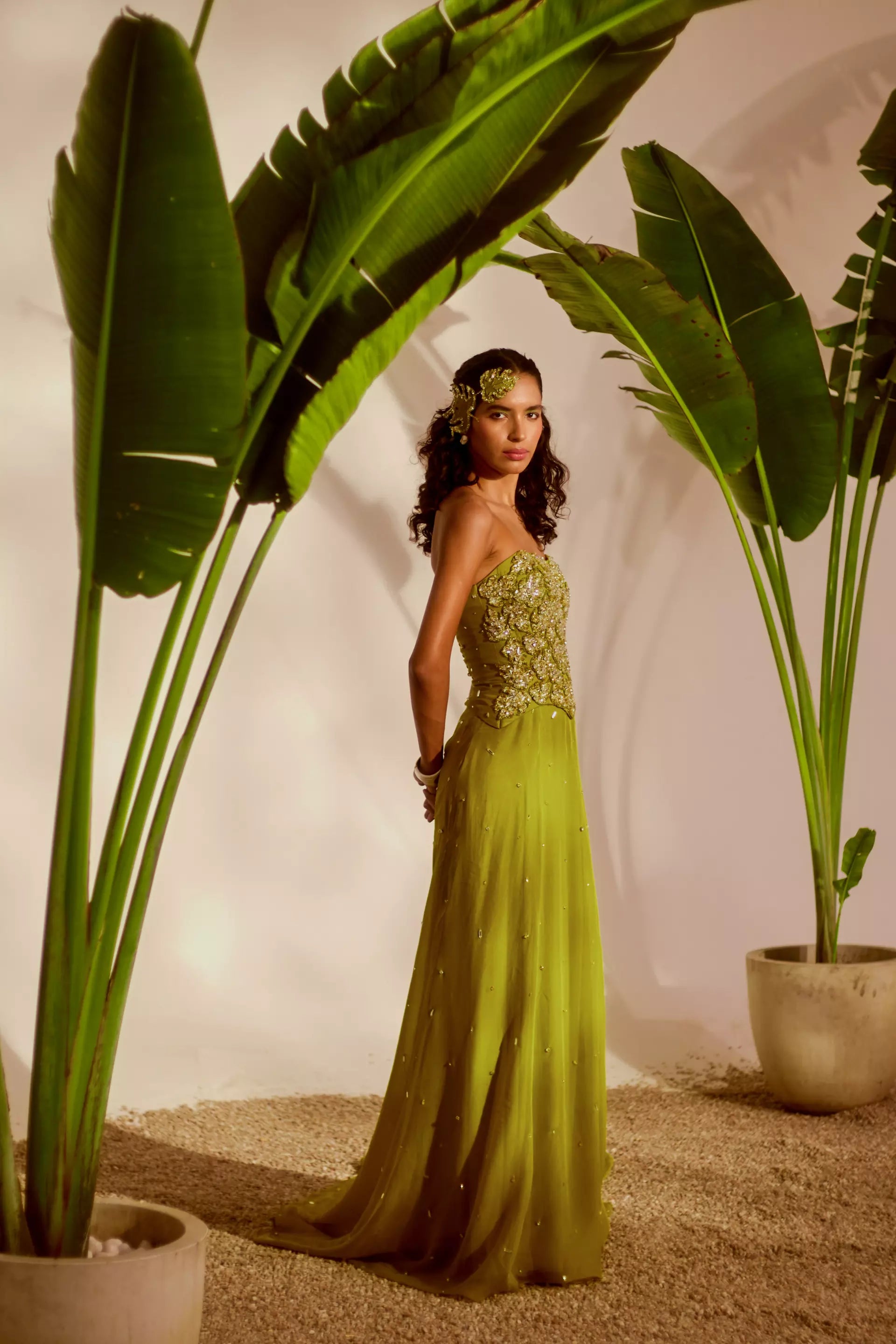 SILKY BINDRA - Skirt Set