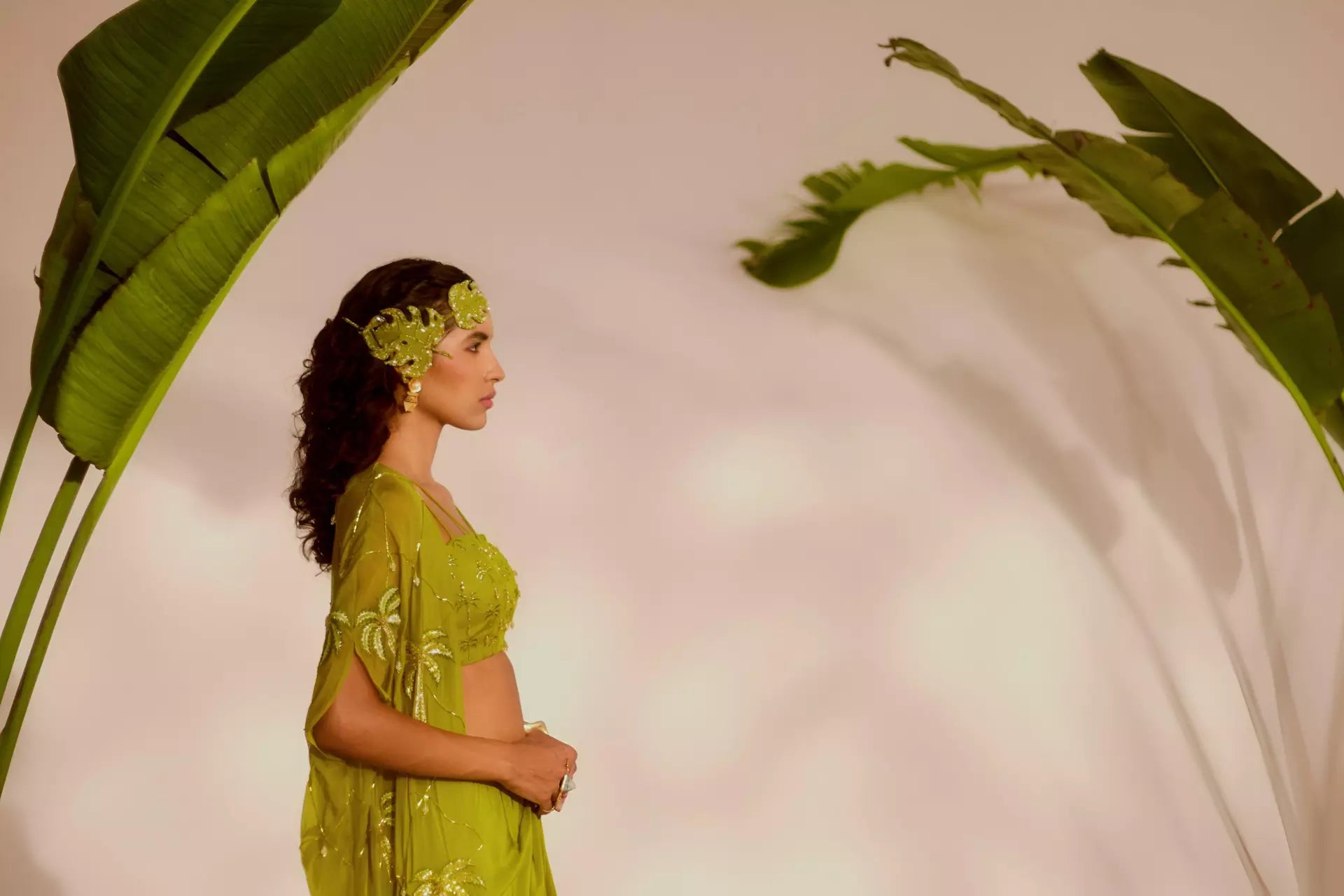 SILKY BINDRA - Skirt Set