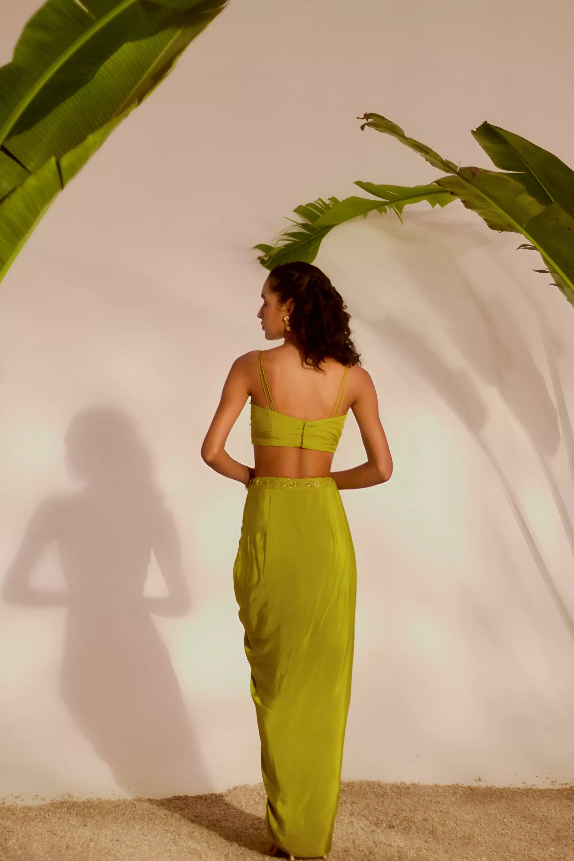 SILKY BINDRA - Skirt Set