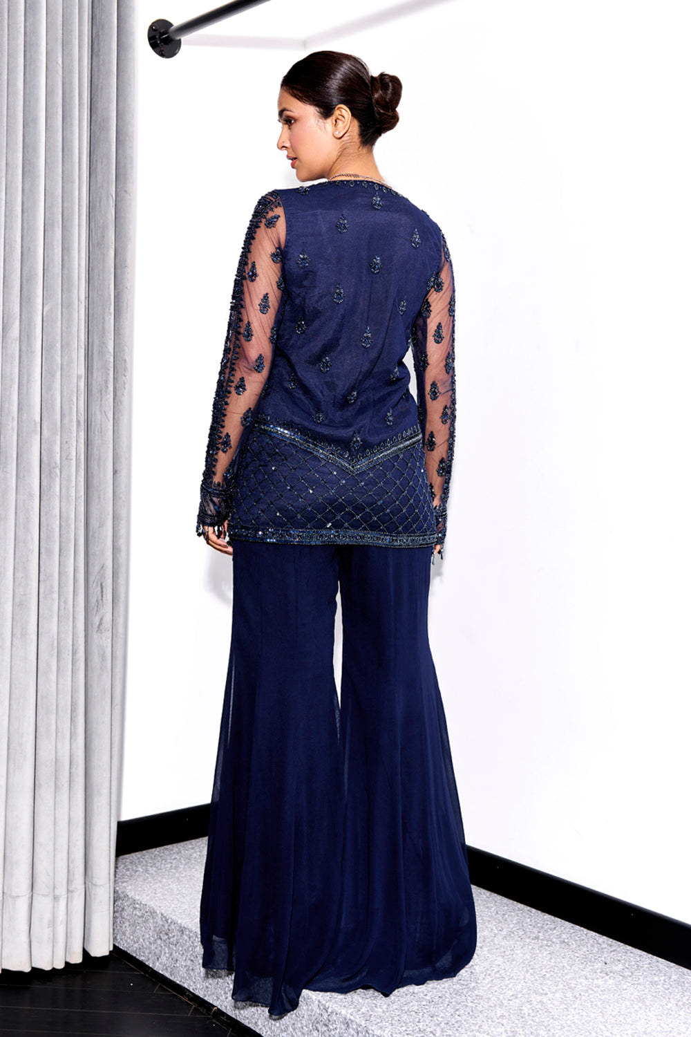 Sanya Gulati - Midnight Blue Tonal Embroidered Kurta and Pants Set from Kia & Kyara
