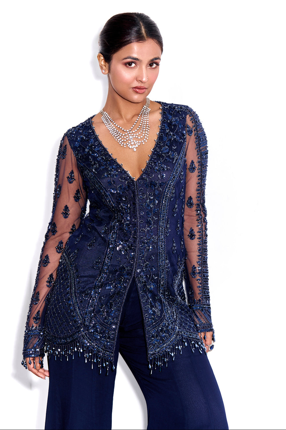 Sanya Gulati - Midnight Blue Tonal Embroidered Kurta and Pants Set from Kia & Kyara