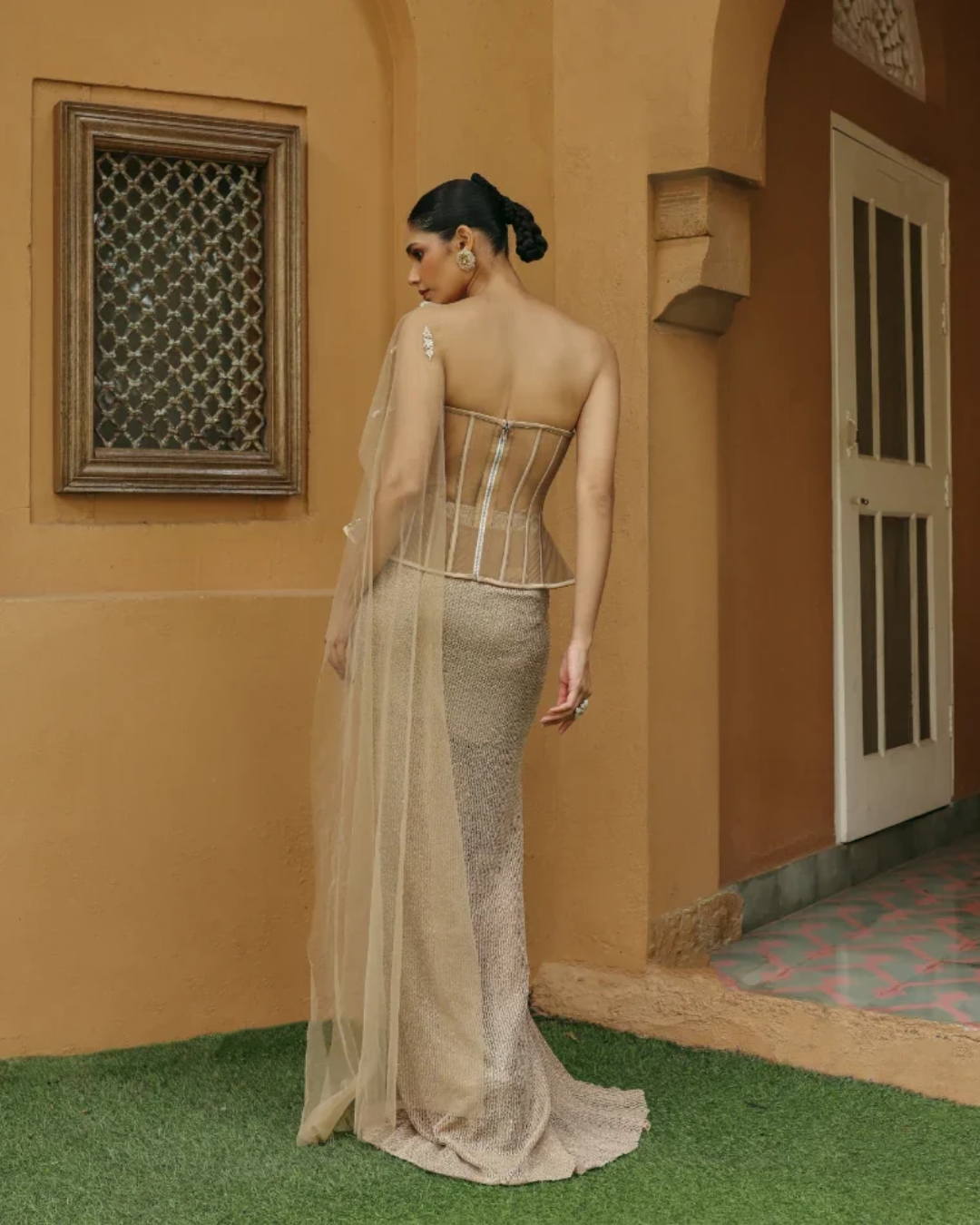 Label Moni K - Noire Drape Set From Naqsh