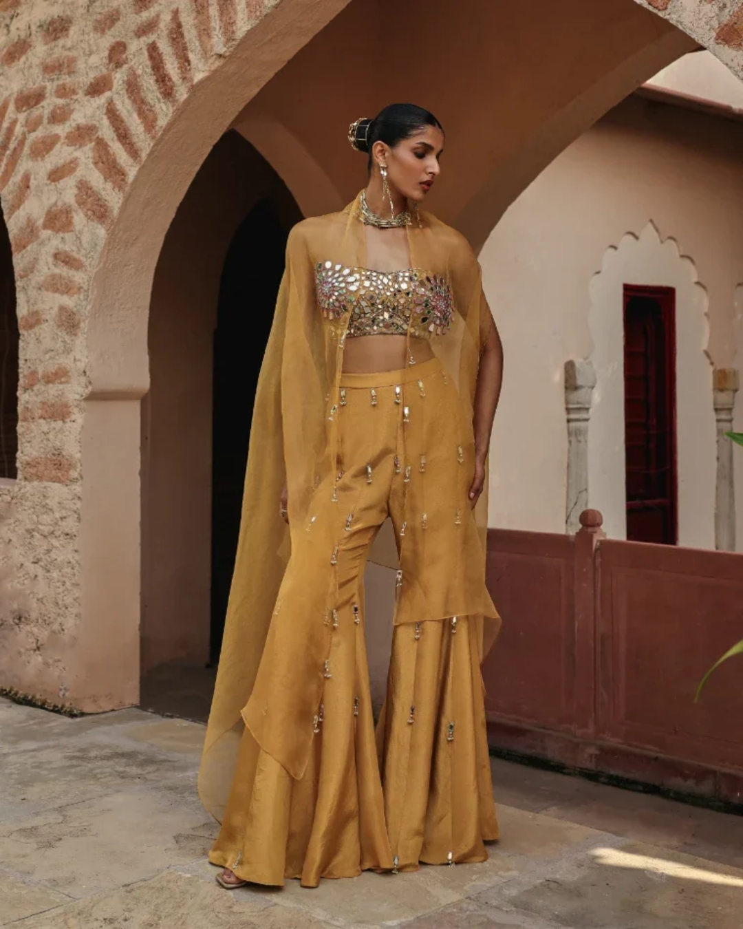 Label Moni K - Mirror Mango Cape Set From Naqsh