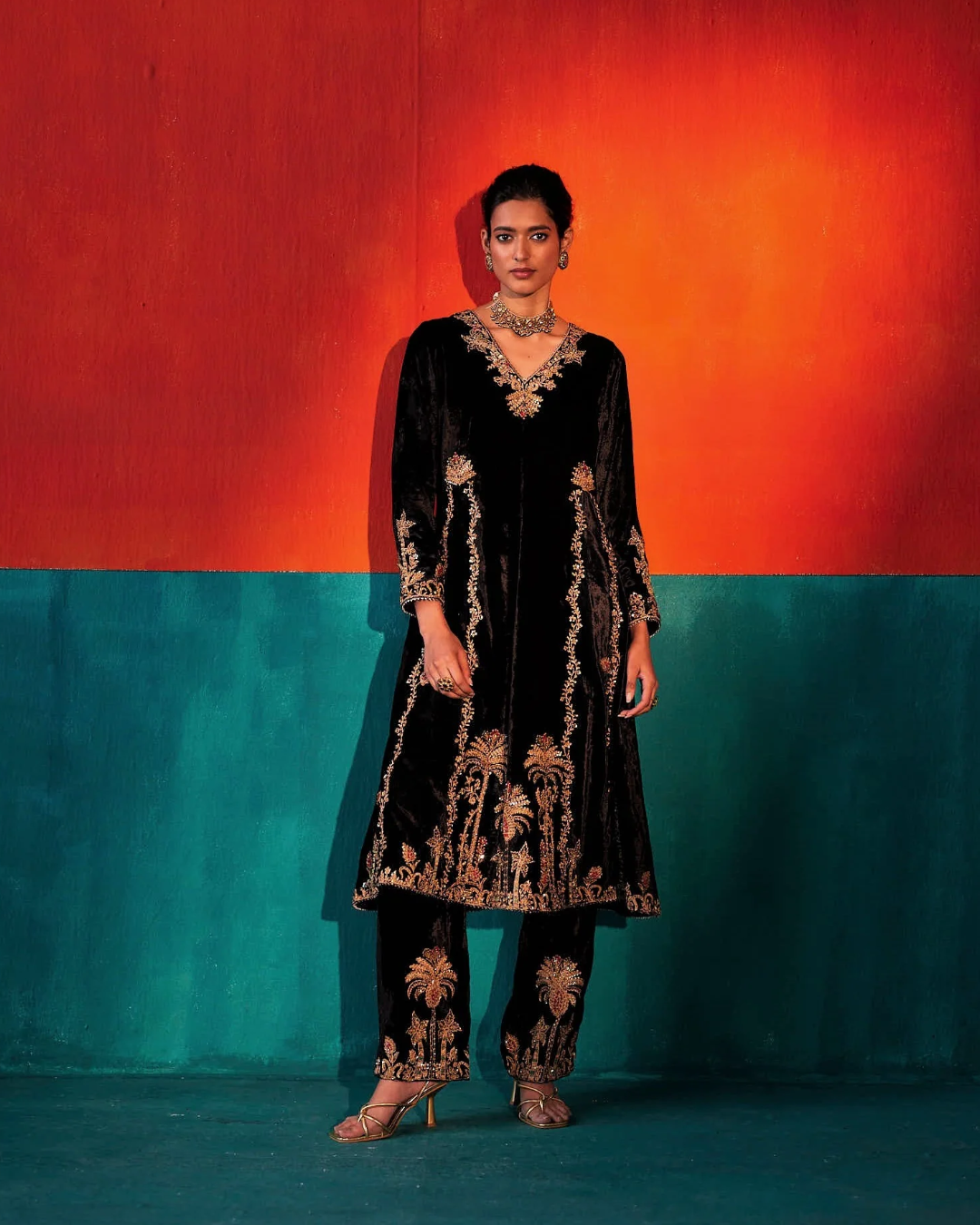 Aman Takyar - Black Velvet Kurta Set From Kasmira