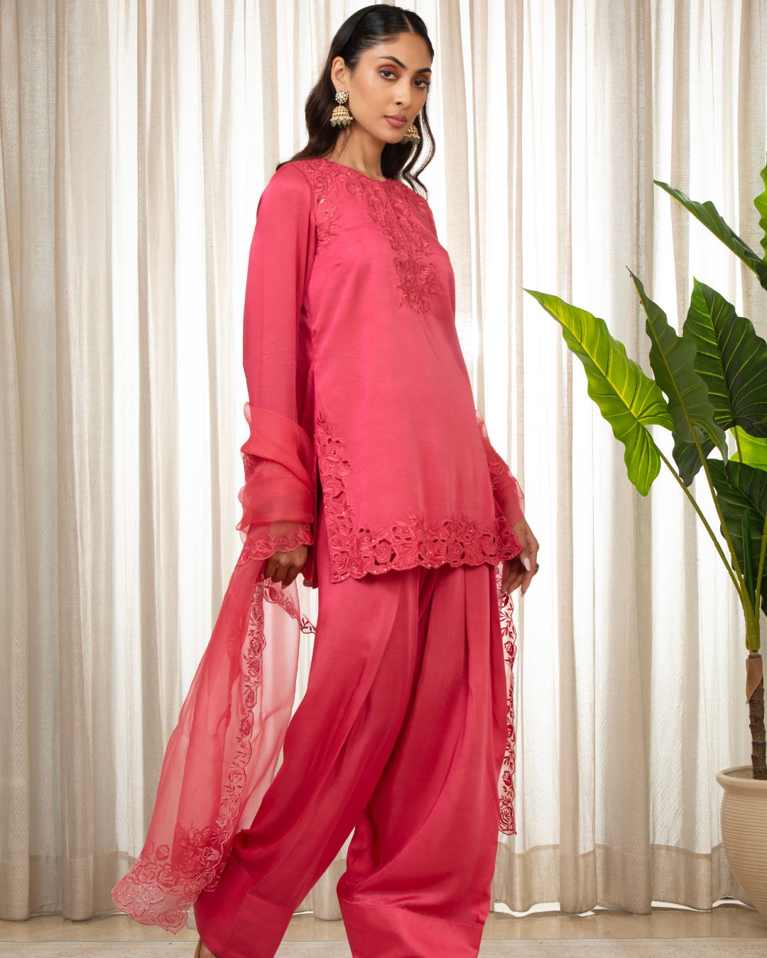 Esha Koul - Kashmiri Pink Richa Set
