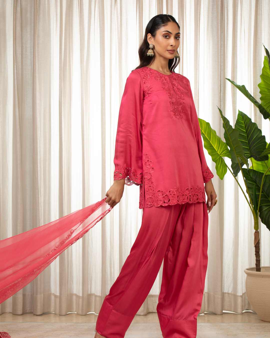 Esha Koul - Kashmiri Pink Richa Set