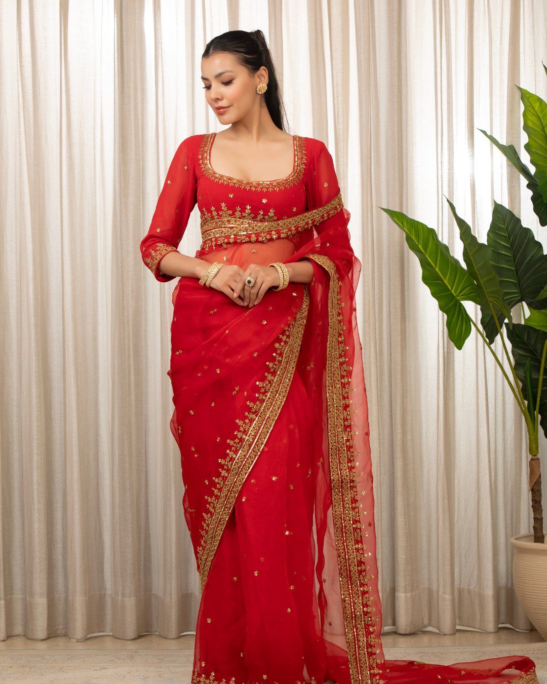 Esha Koul - Laal Andaaz Saree Set