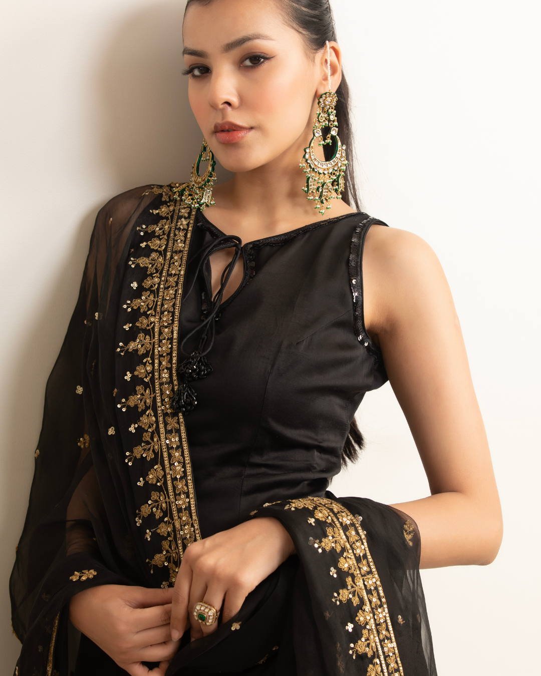 Esha Koul - Siyah Embroidered Salwaar Set