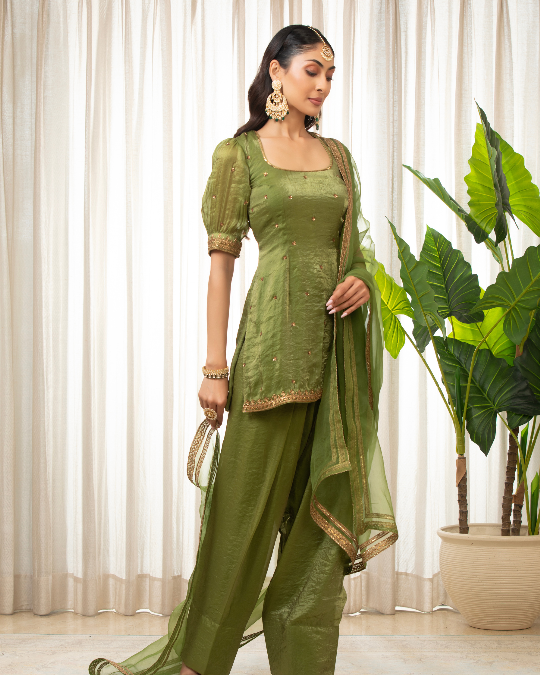 Esha Koul - Eid Kurta Set