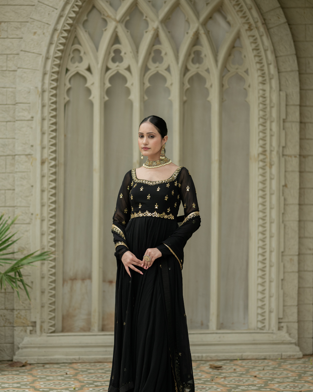 Esha Koul - Black Anarkali From Mirror