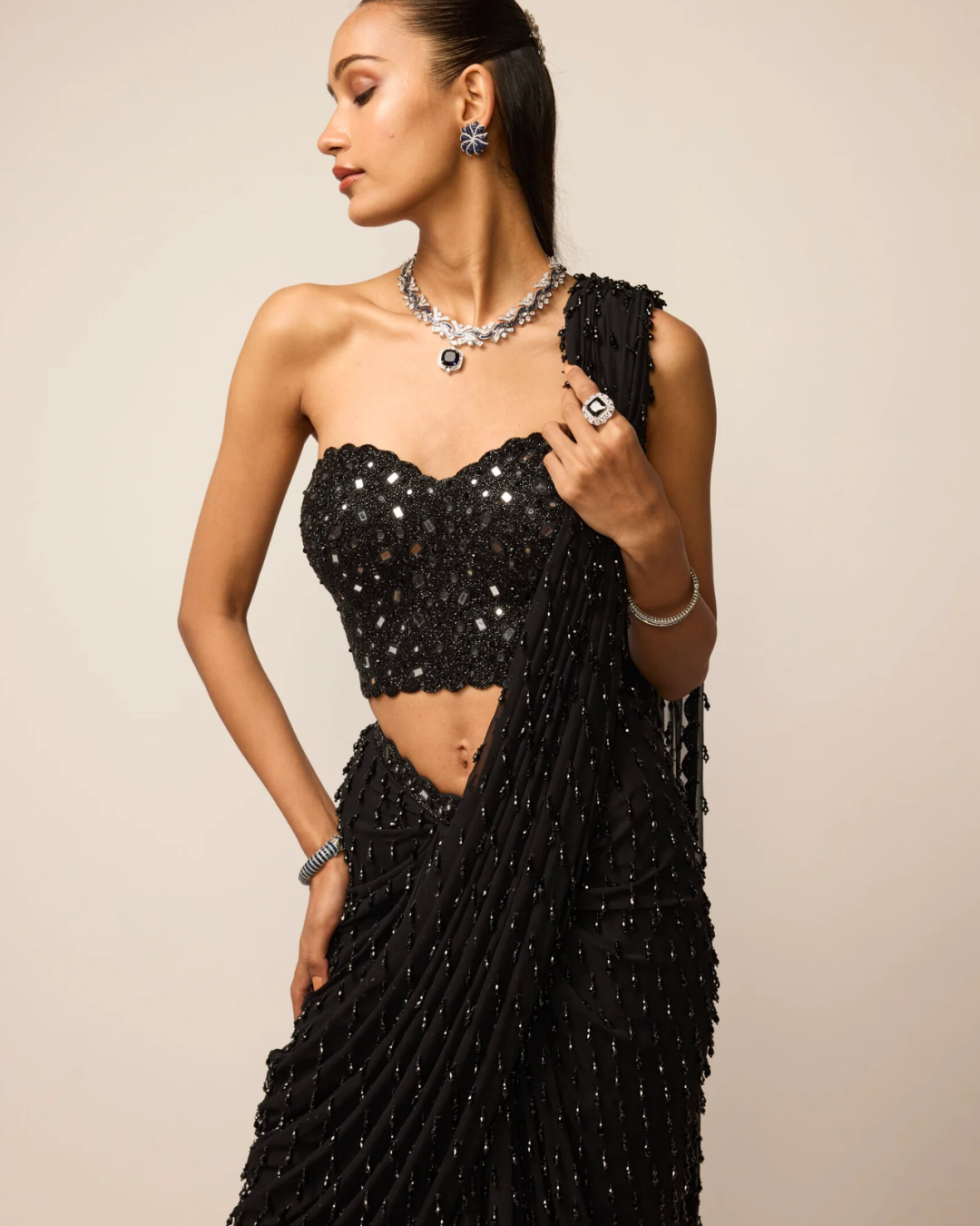 Vvani Vats - Black Single Drop Saree Set From Ziya