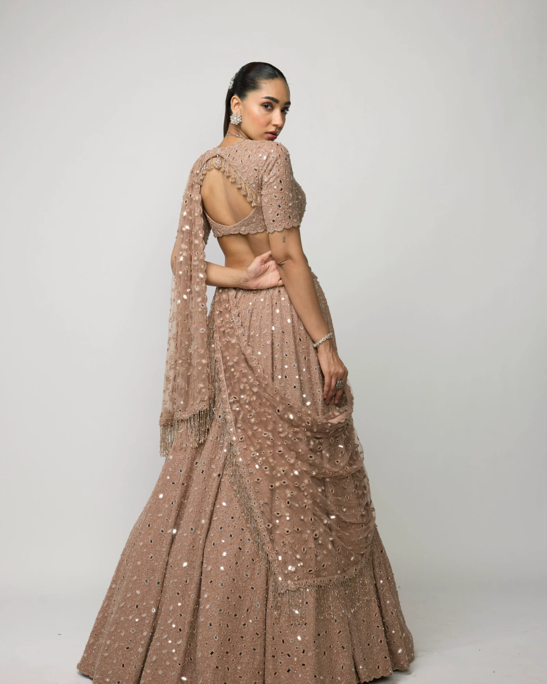 Vvani Vats - Bronze Rosé Lehenga Set From Ziya