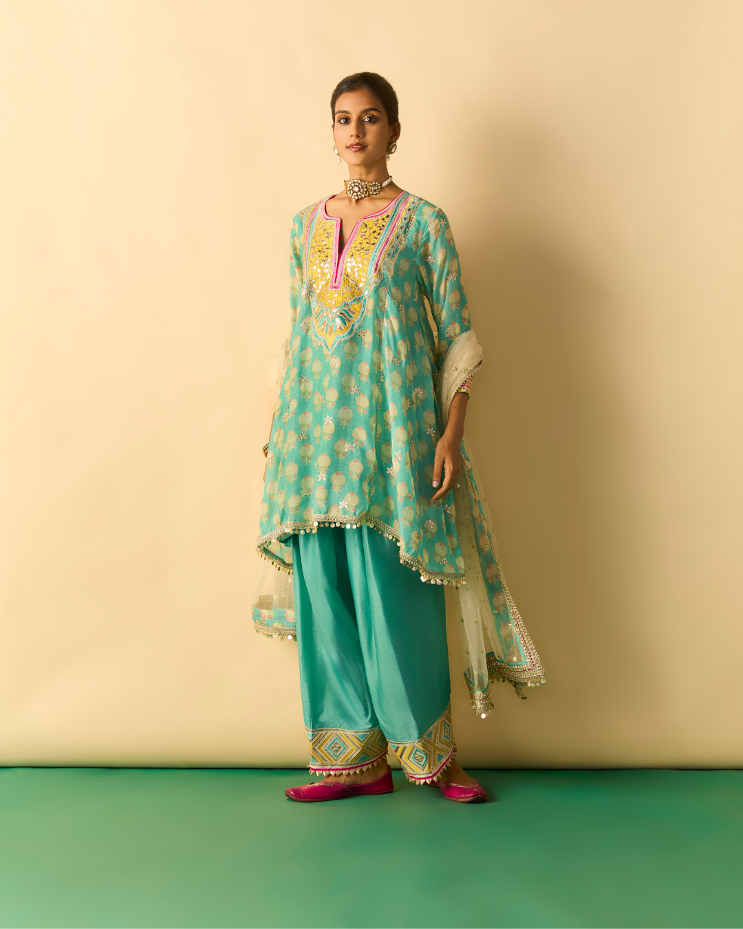 Gopi Vaid - Anvi Farshi Set From Chaar Bagh