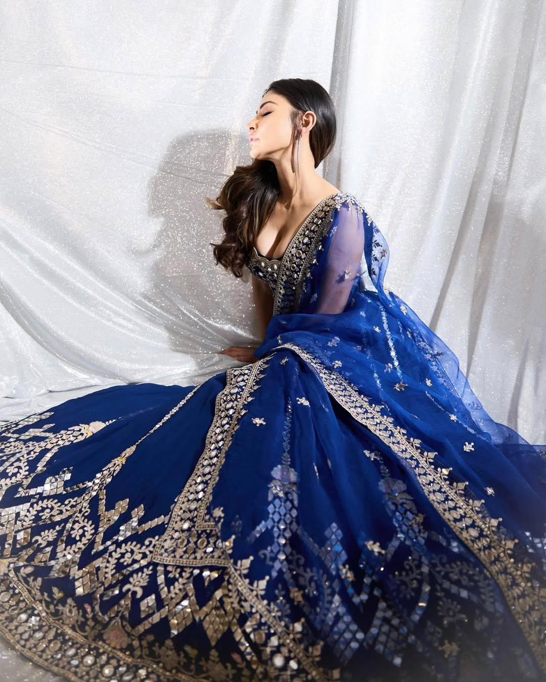 Gopi Vaid - Mouni Roy in Isya Lehenga Set From Jhilmil