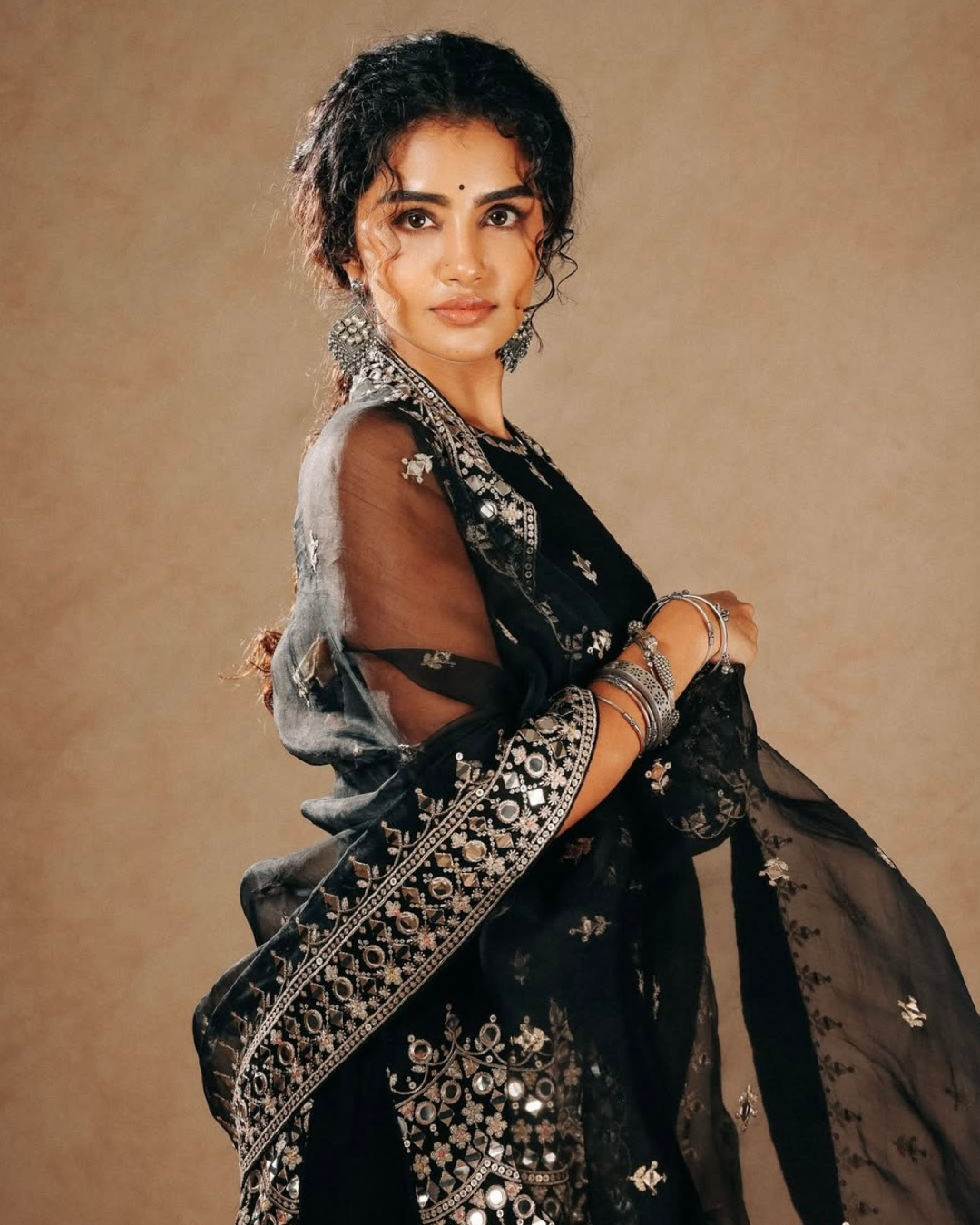 Gopi Vaid - Anupama Parameswaran in Yukta Sharara Set From Jhilmil