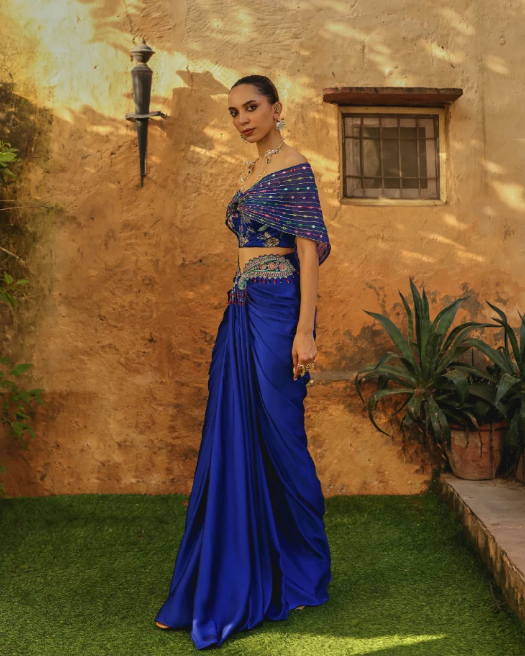 Label Moni K - Mor Albela Drape Set From Naqsh