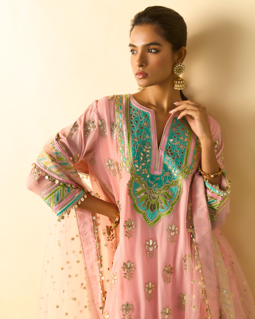 Gopi Vaid - Zarnish Farshi Set From Chaar Bagh