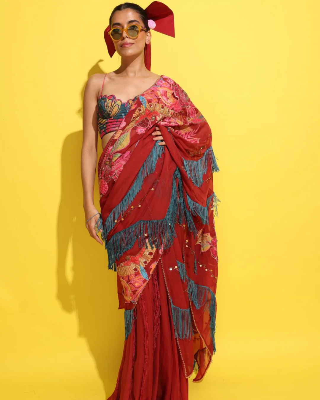 Rishi and Vibhuti - Chakachak saree From Tamasha
