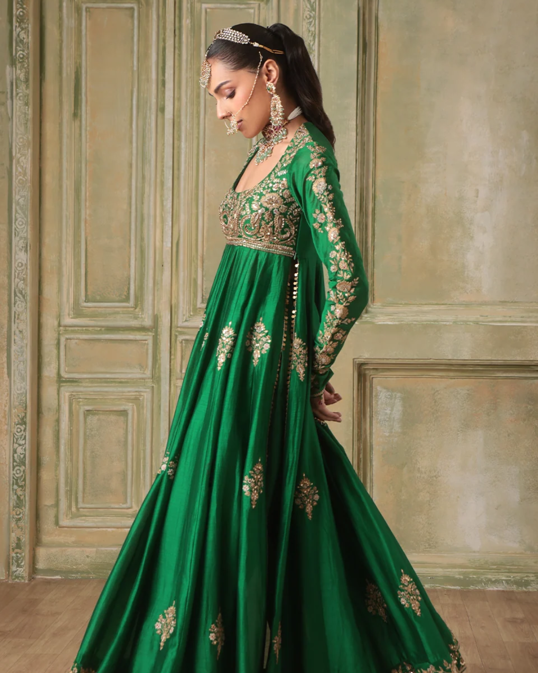 Niti Bothra - Zar-Rang Green Kalidaar Set