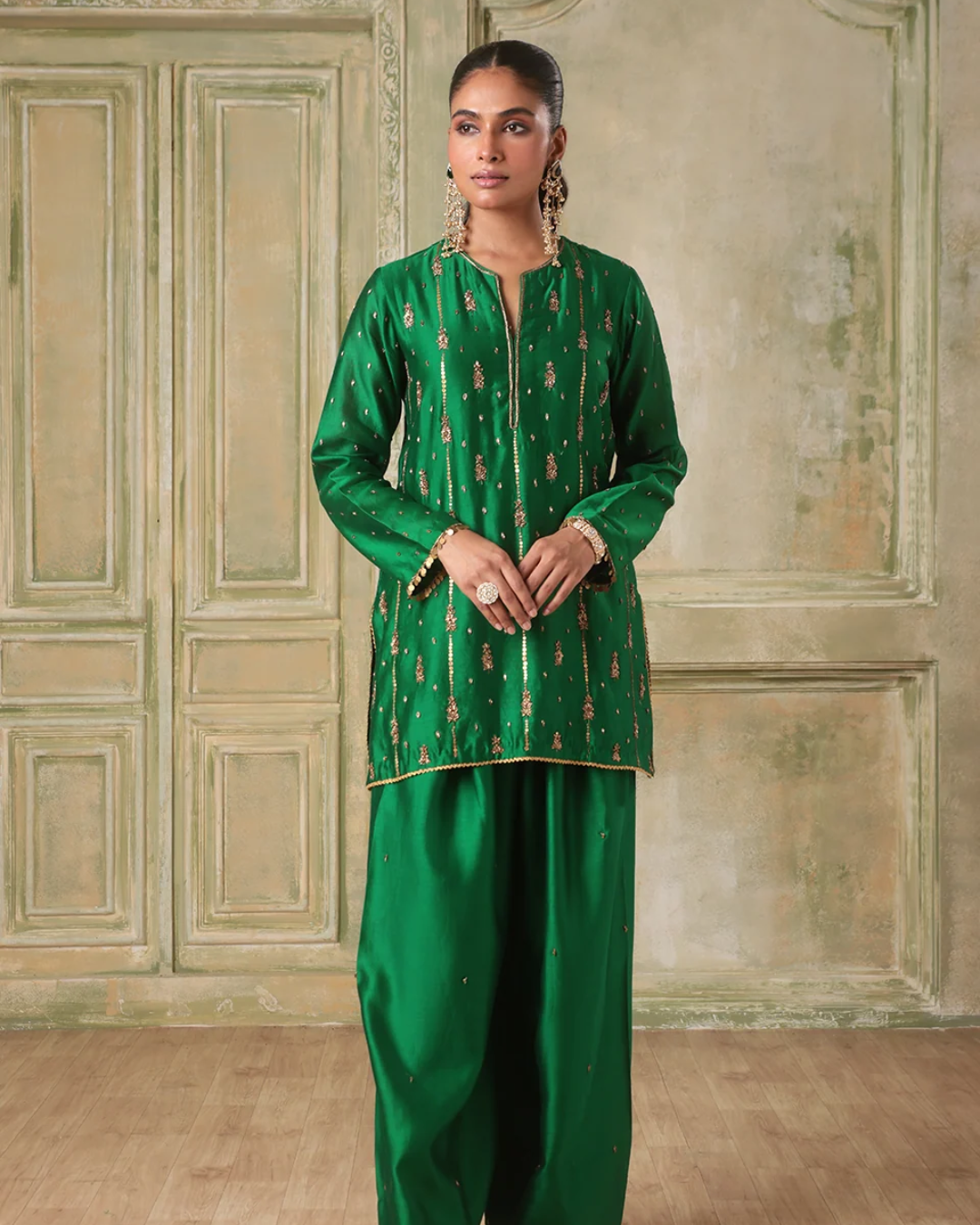 Niti Bothra - Zar-Rang Green Short Buti Kurta Set