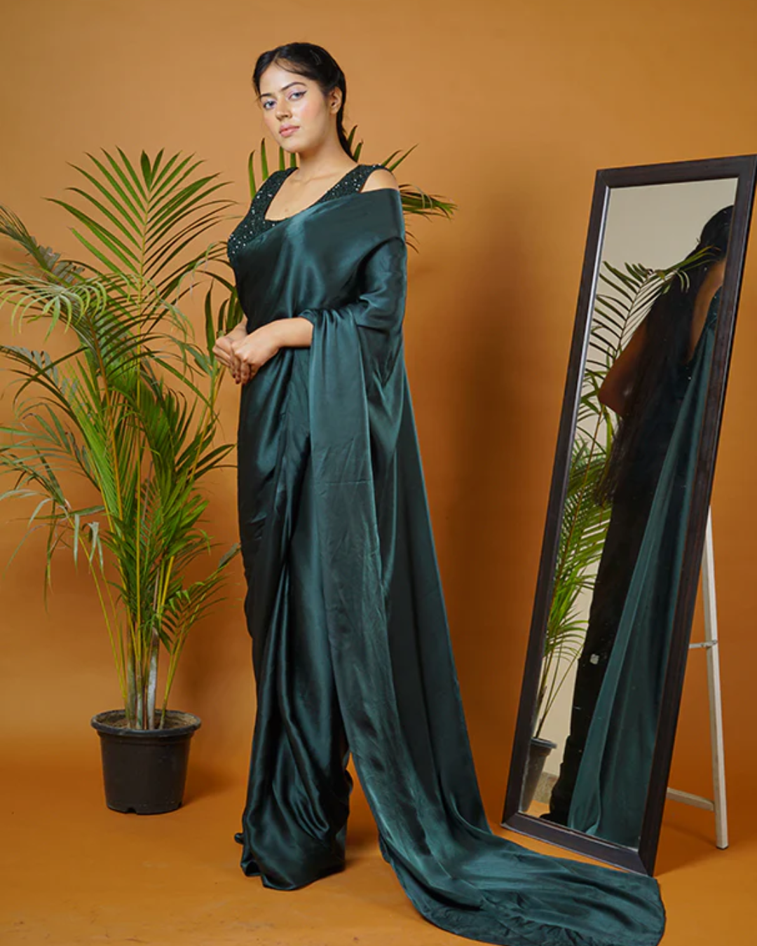 Sonali Bansal - Green saree set From Fiza
