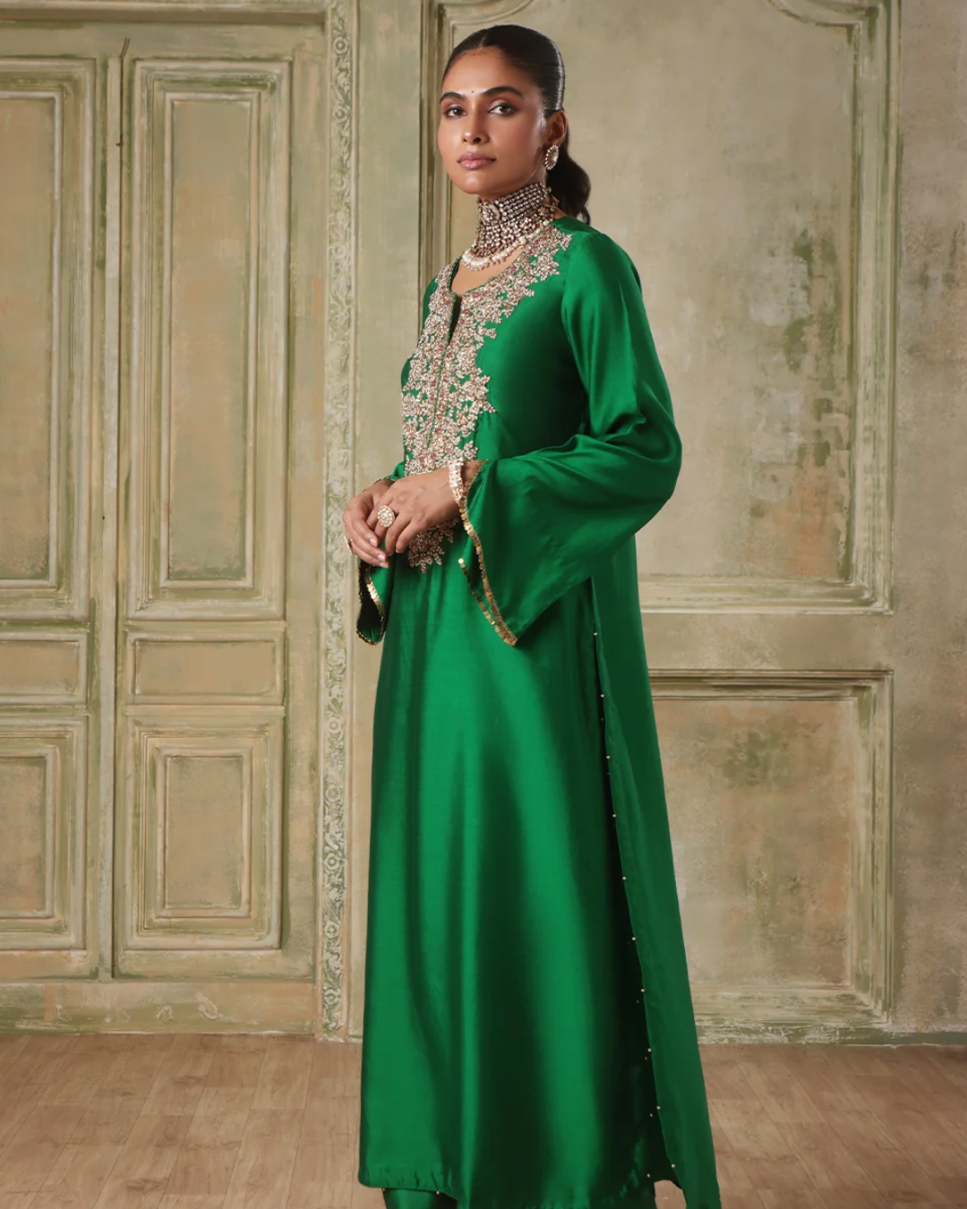 Niti Bothra - Zar-Rang Green Heavy Neck Kurta Set