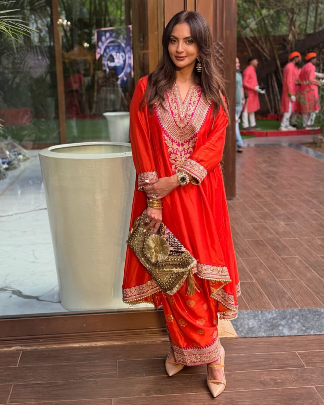 Gopi Vaid - Seema Sajdeh in Nadia Farshi Set From Nizaam
