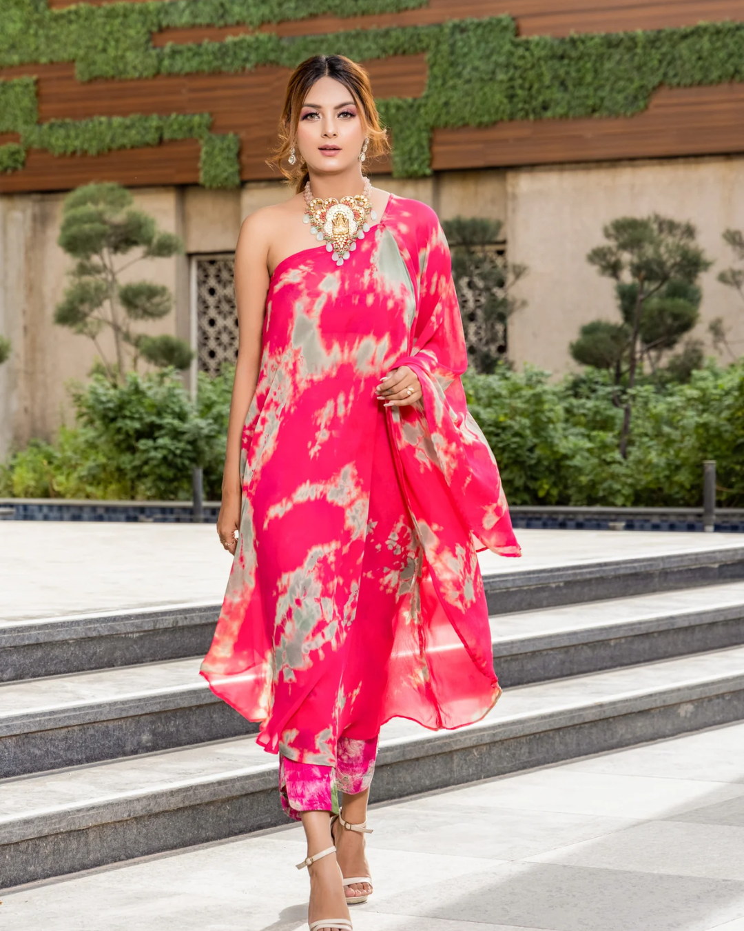 Sonali Bansal - Tie and dye kaftan cape with bustier and pants From Phiroza