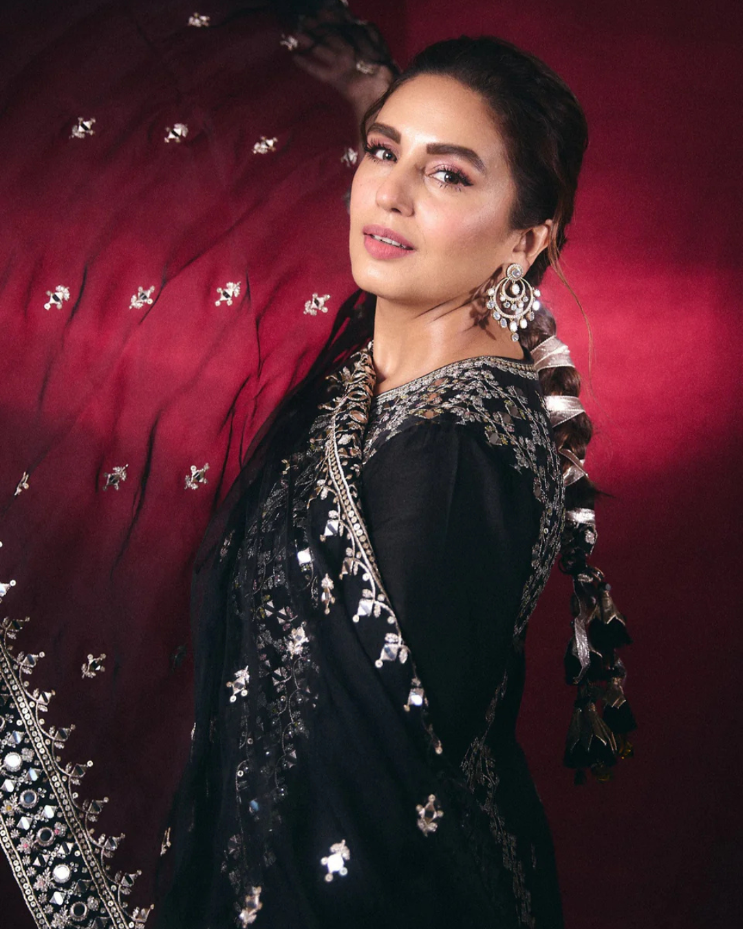 Gopi Vaid - Huma Qureshi in Amiha AG Set From Jhilmil