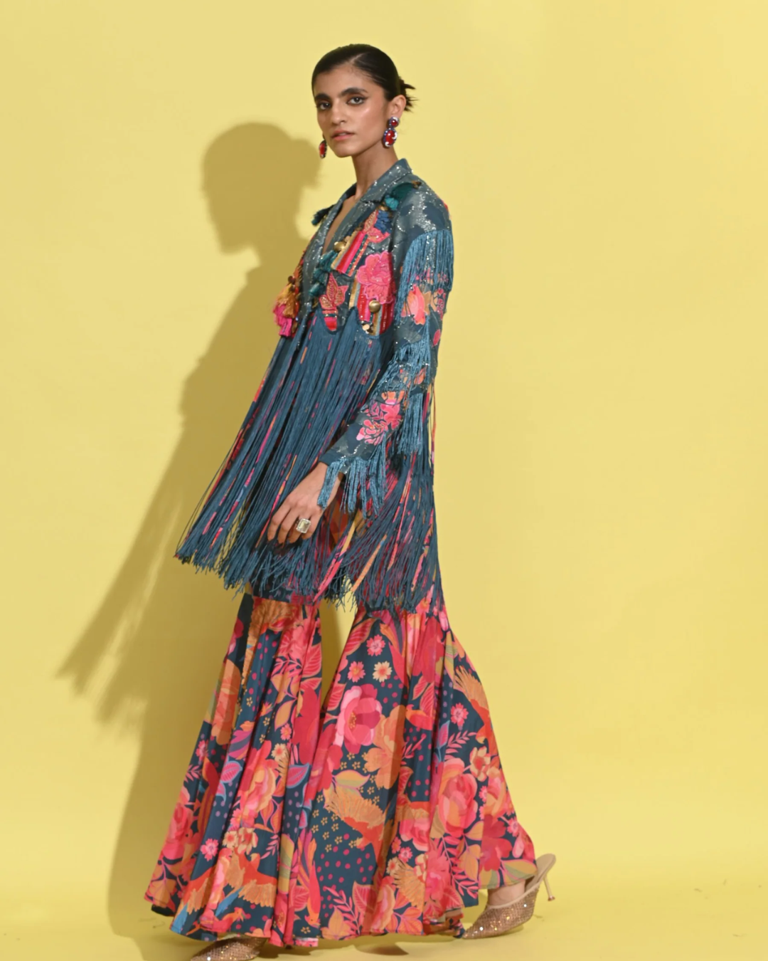 Rishi and Vibhuti - Jhilmil Senorita Set From Tamasha