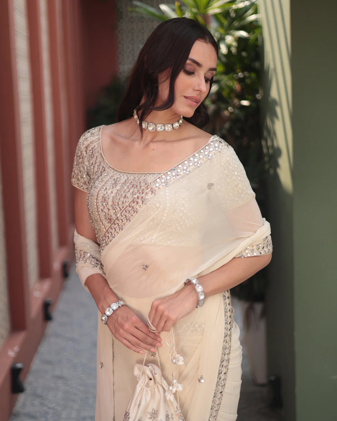 Esha Koul - Offwhite Saree From Mirror