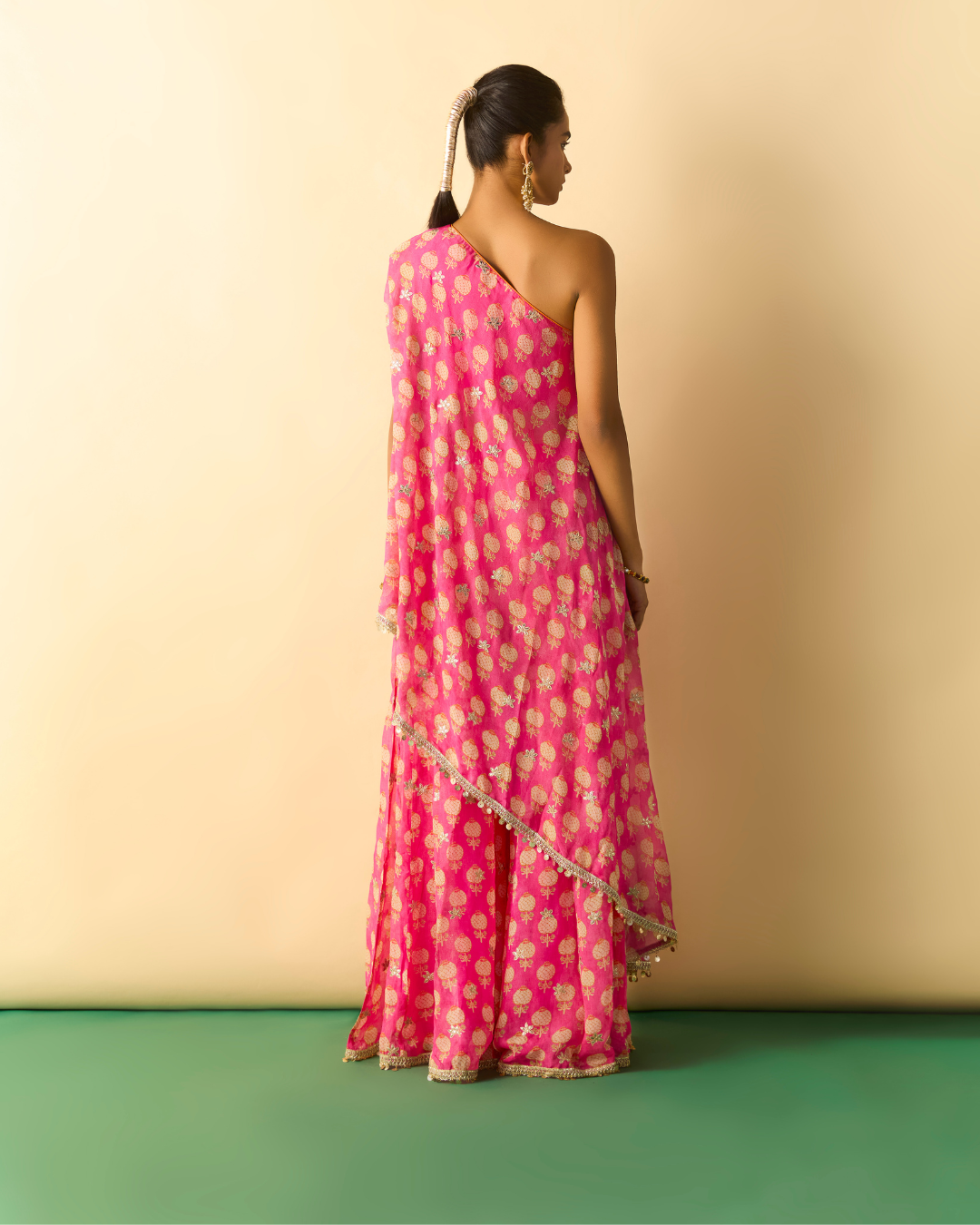 Gopi Vaid - Dia One Shoulder Set From Chaar Bagh