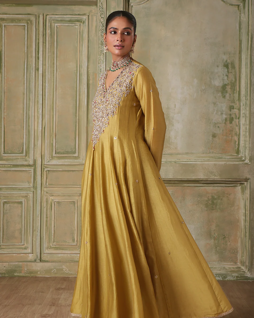 Niti Bothra - Zar-Rang Green V Neck Kalidar Set