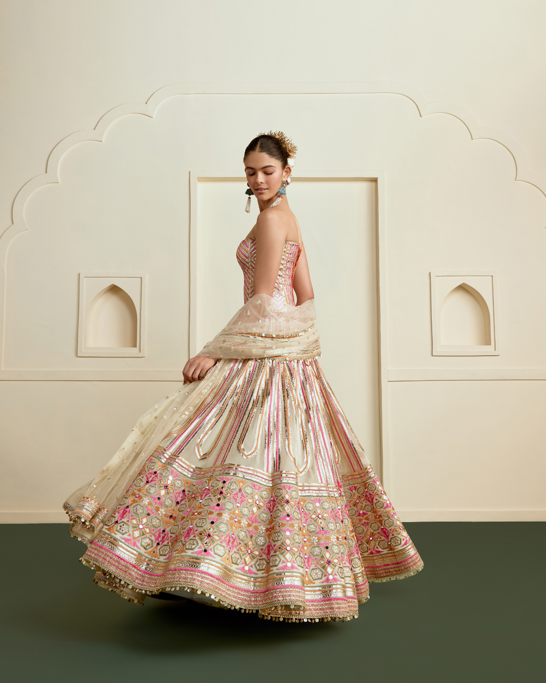 Gopi Vaid - Ameesha Lehenga Set From Chaar Bagh