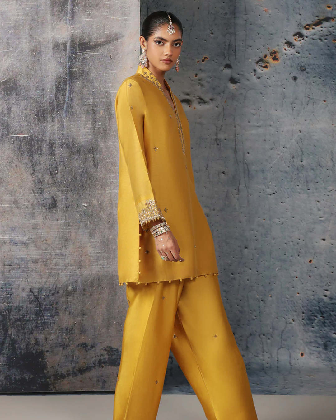 Niti Bothra - Mehrang Yellow Short Buti Kurta Set