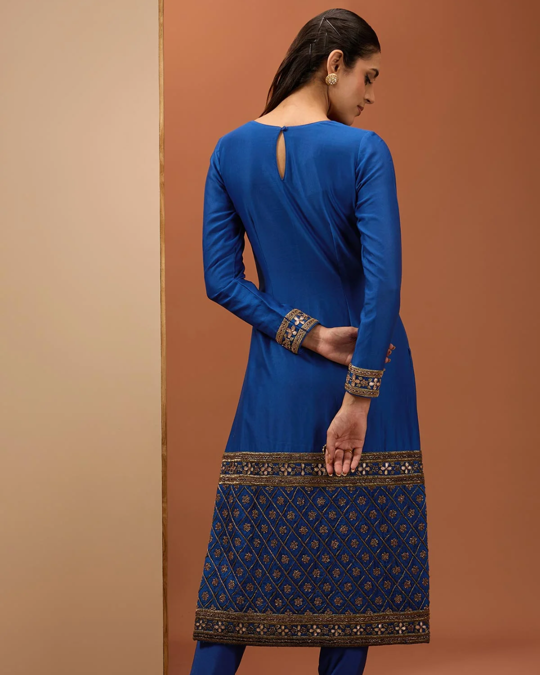 Esha Koul - Blue Straight Kurta Set From Noor