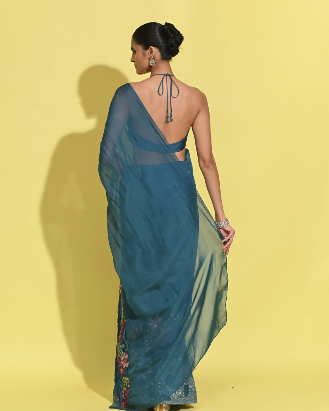 Rishi and Vibhuti - Whirl Saree From Tamasha