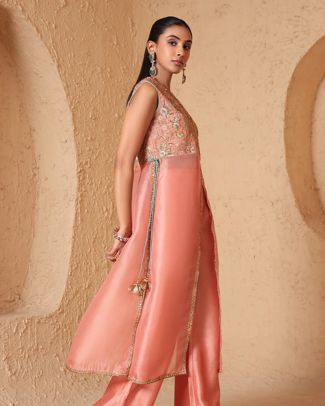 Niti Bothra - Mehrang Peach Tie-up Sleeveless Kurta Set