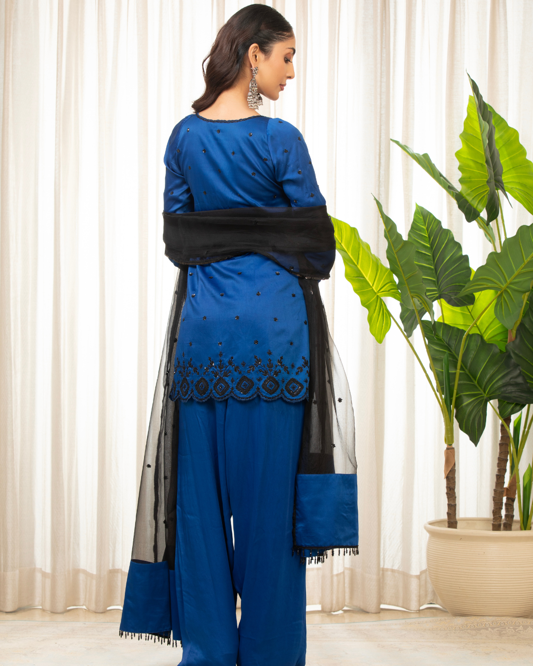 Esha Koul - Parisa Kurta Set