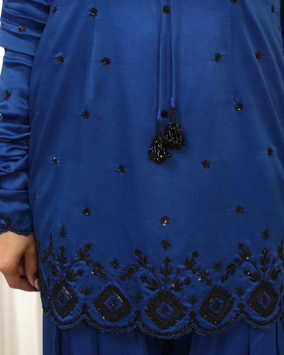 Esha Koul - Parisa Kurta Set