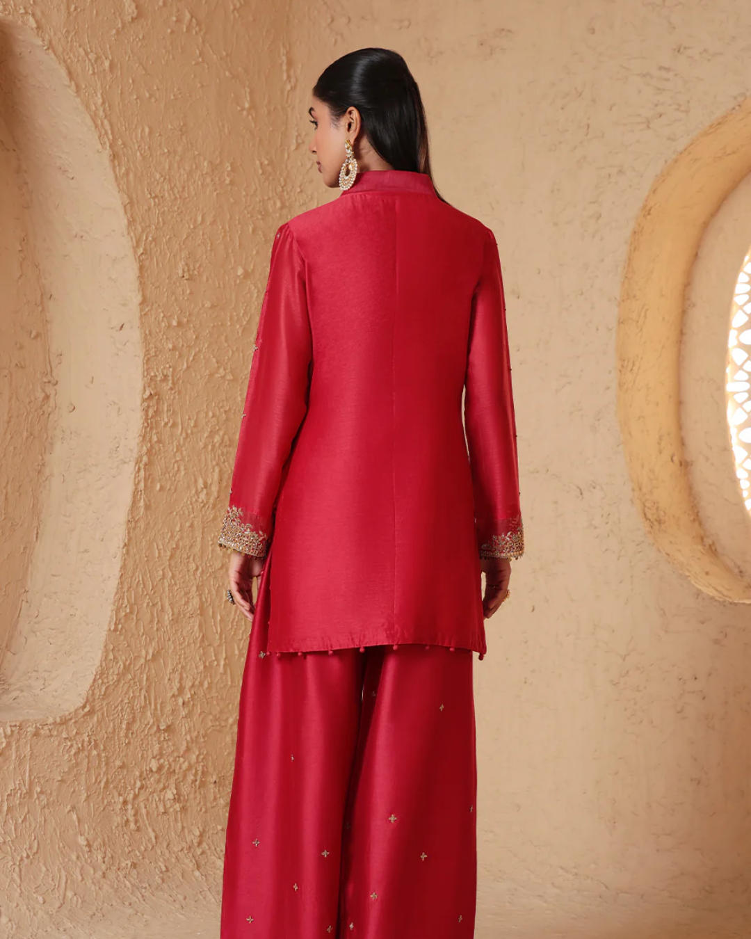 Niti Bothra - Mehrang Red Short Buti Kurta Set