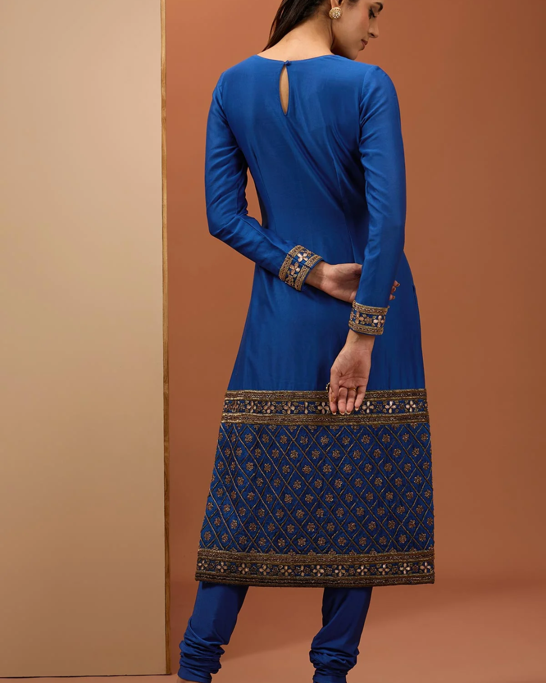 Esha Koul - Blue Straight Kurta Set From Noor