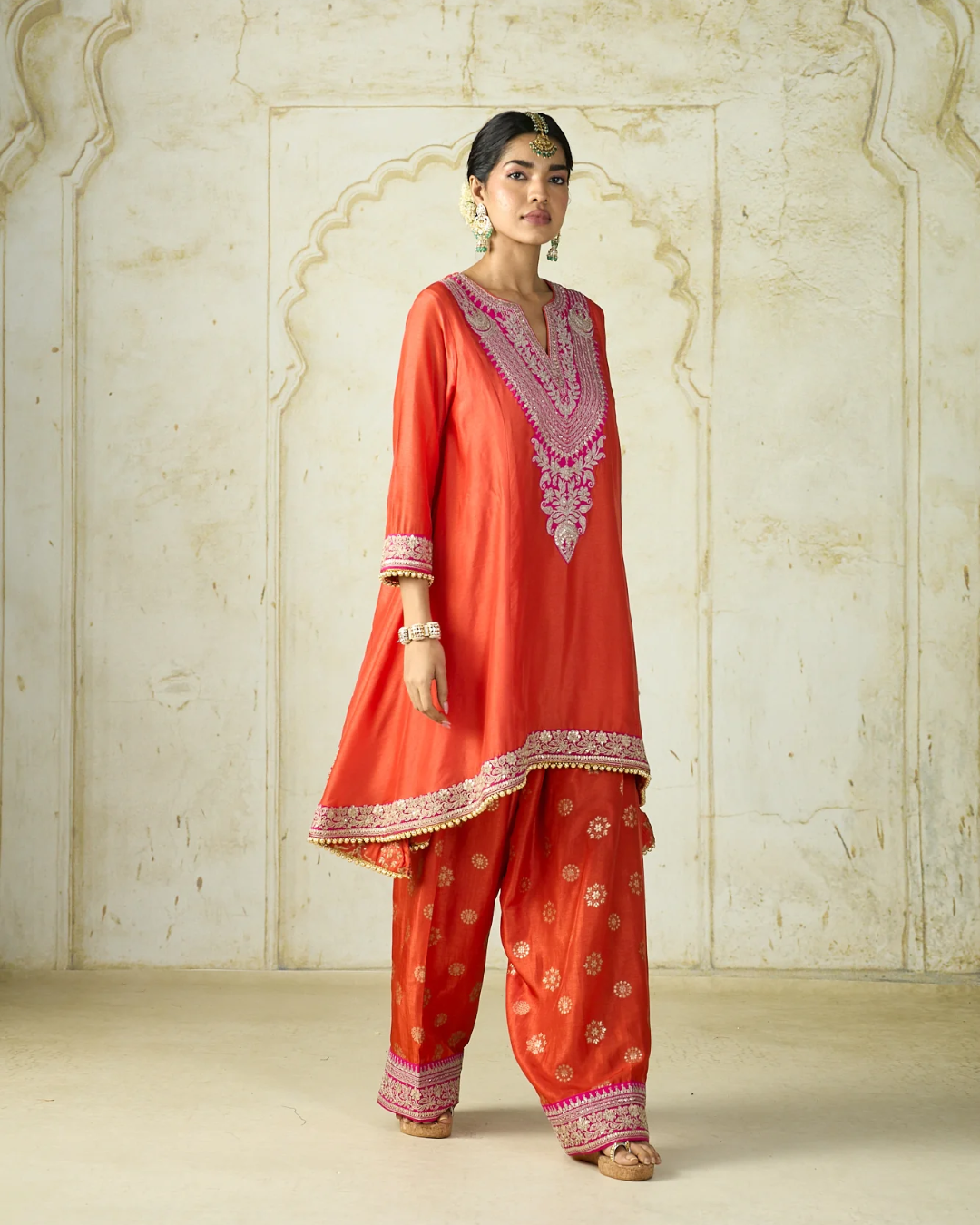 Gopi Vaid - Seema Sajdeh in Nadia Farshi Set From Nizaam