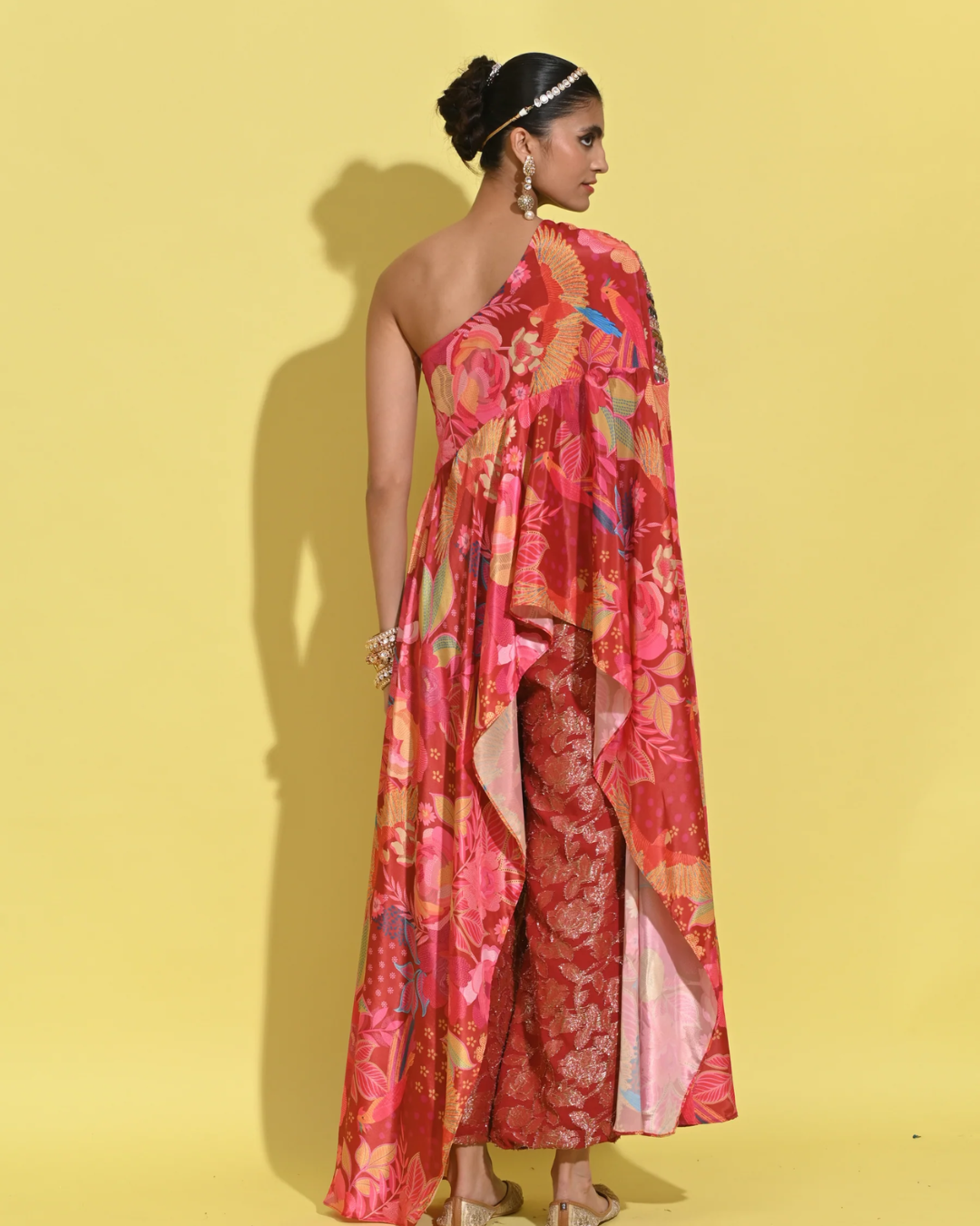 Rishi and Vibhuti - Ruby Drape Cape Set From Tamasha
