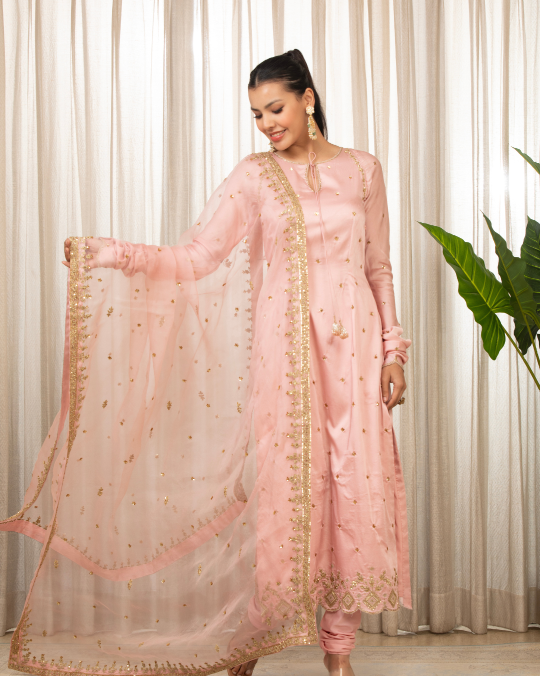 Esha Koul - Sonam Pink Kurta Set