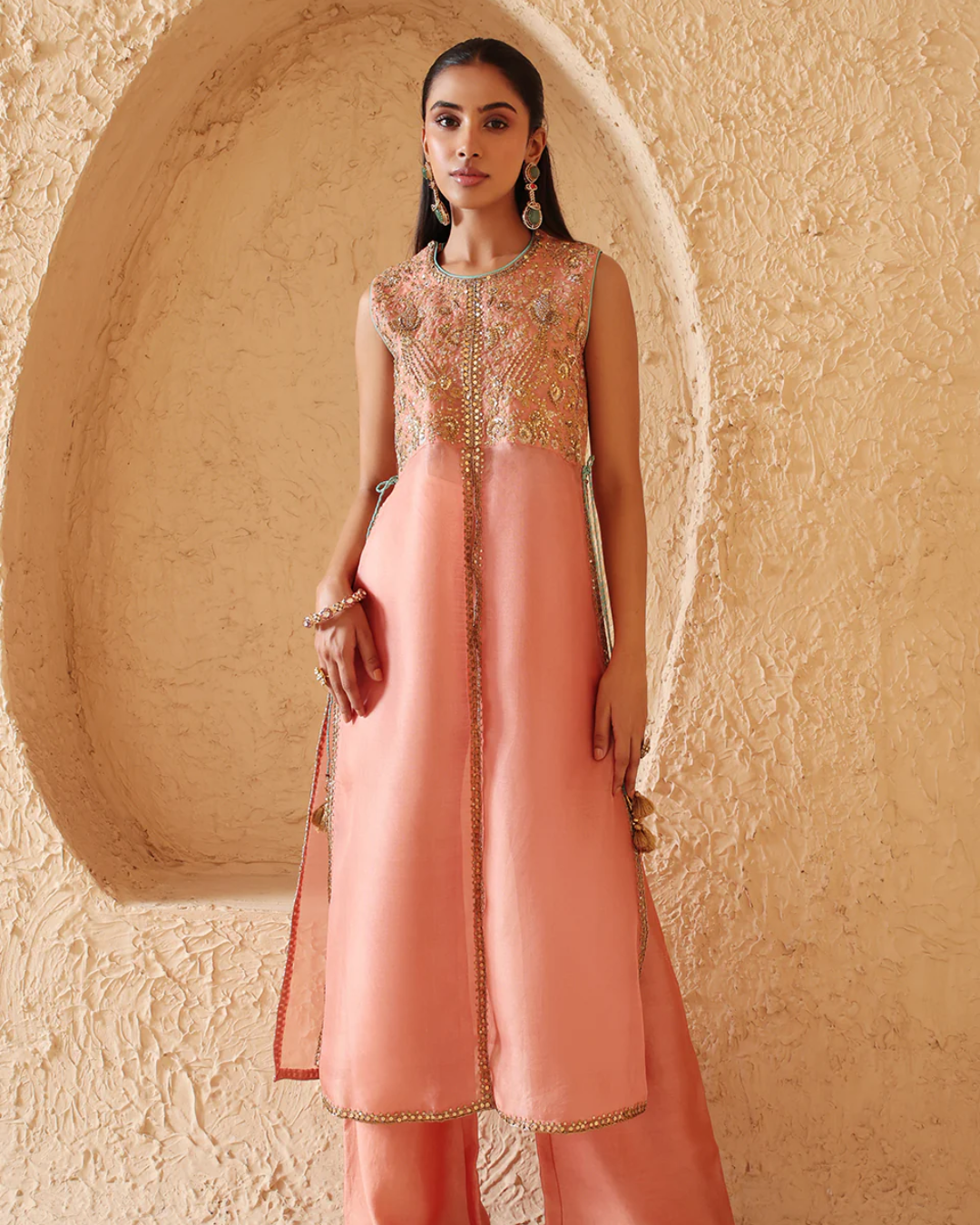 Niti Bothra - Mehrang Peach Tie-up Sleeveless Kurta Set