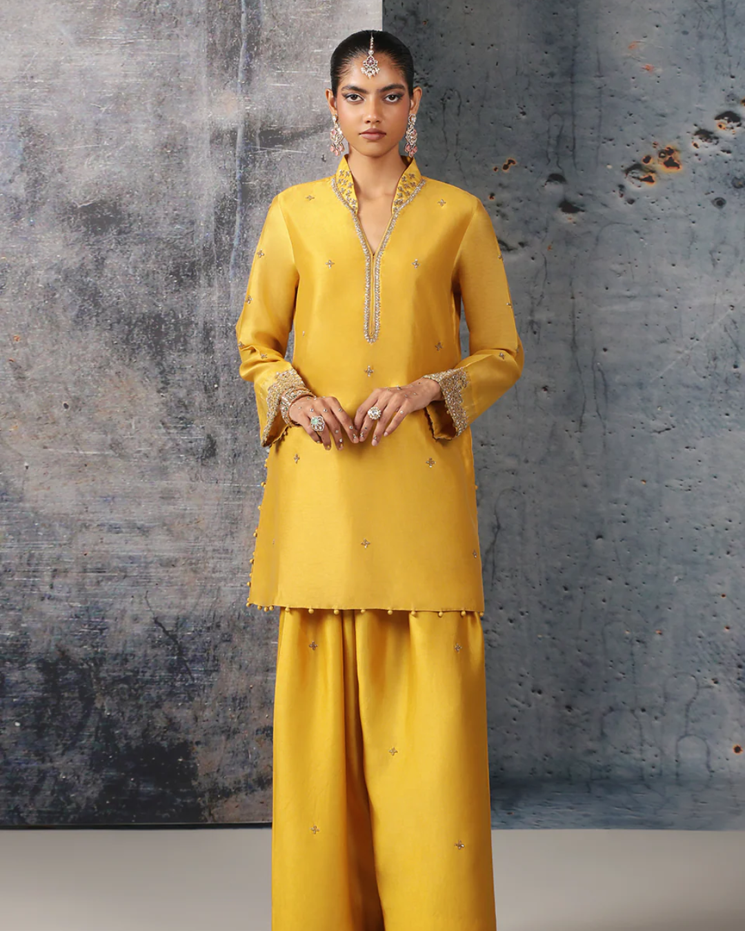 Niti Bothra - Mehrang Yellow Short Buti Kurta Set