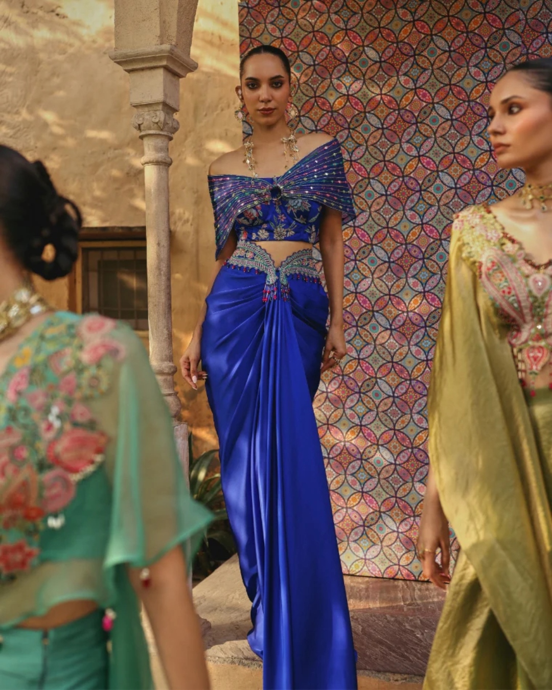 Label Moni K - Mor Albela Drape Set From Naqsh