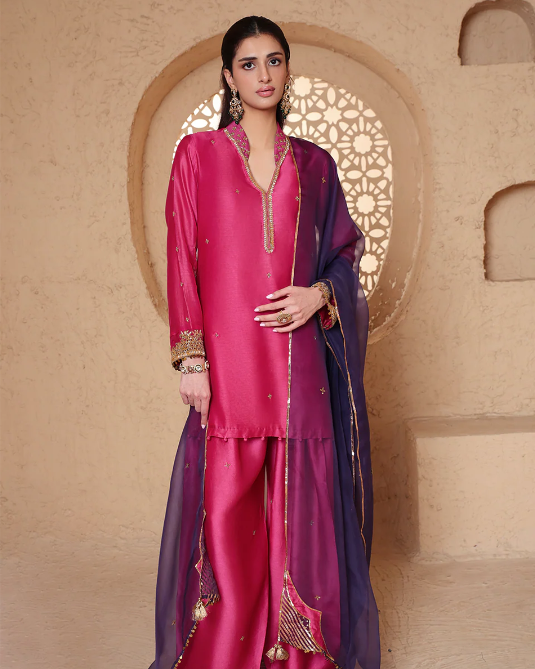 Niti Bothra - Mehrang Pink Short Buti Kurta Set